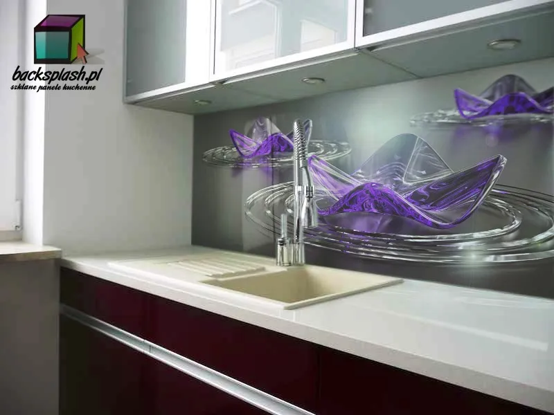Nowoczesna kuchnia 2026 z panelem szklanym jako dominującym elementem aranżacji