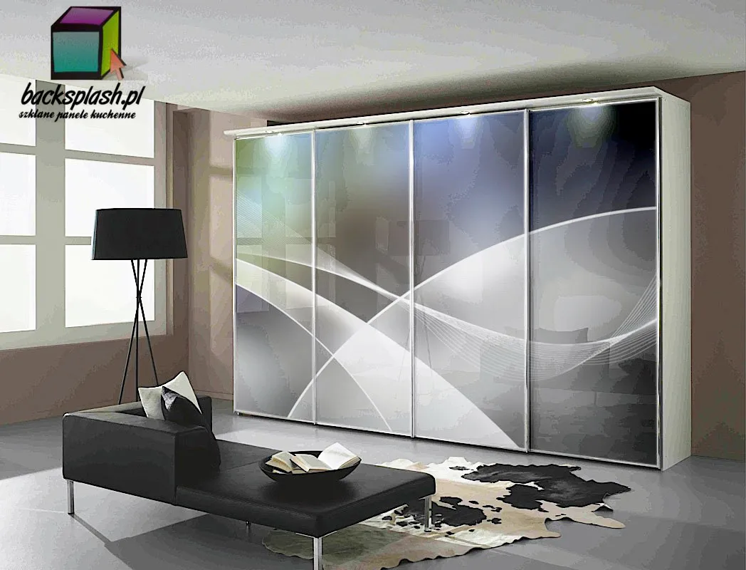 Panel szklany zamontowany przy kuchence indukcyjnej — niższe temperatury